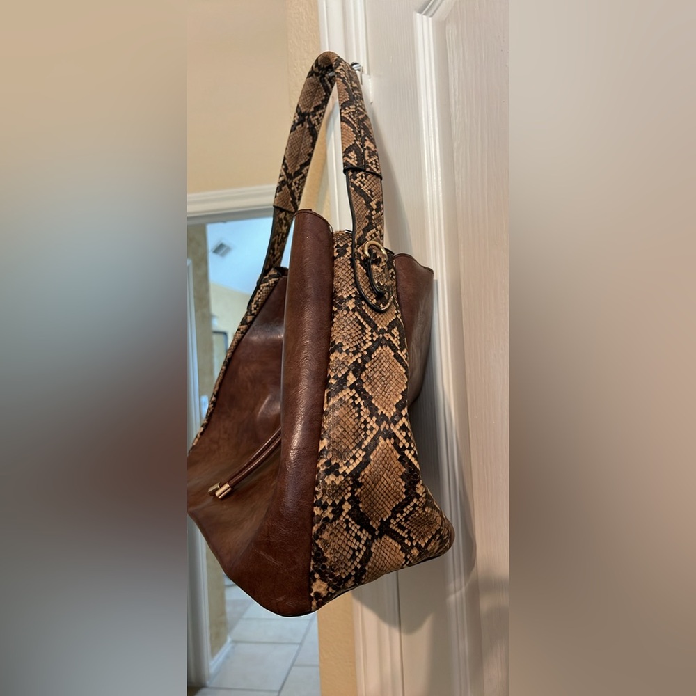 Snake brown purse